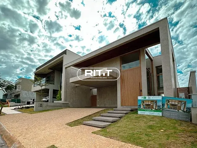 Casa com 363m² 4 quartos e 1 banheiro, à venda, no bairro Parque Brasil 500 em Paulínia