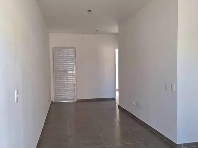 Casa com 100m² 2 quartos e 1 banheiro, à venda, no bairro Três Vendas em Pelotas