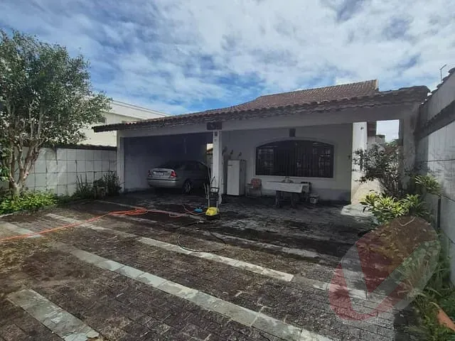 Casa com 500m² 4 quartos e 3 banheiros, à venda, no bairro Real em Praia Grande