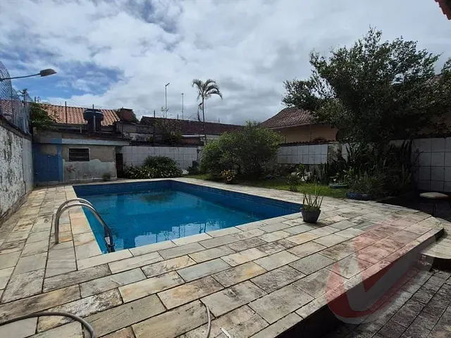 Casa com 500m² 4 quartos e 3 banheiros, à venda, no bairro Real em Praia Grande