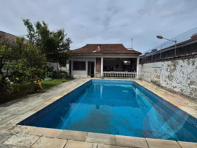 Casa com 500m² 4 quartos e 3 banheiros, à venda, no bairro Real em Praia Grande