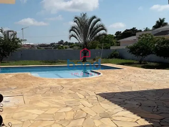 Casa com 1000m² 4 quartos e 4 banheiros, à venda, no bairro Portal dos Bandeirantes I em Porto Feliz