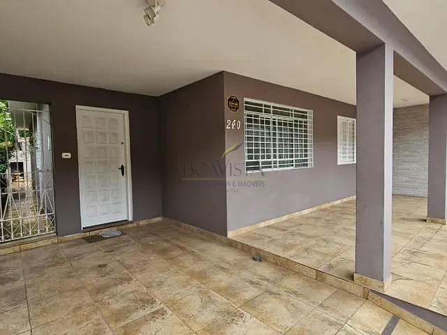 Casa 3 quartos e 2 banheiros, para alugar, no bairro Centro em Piracaia