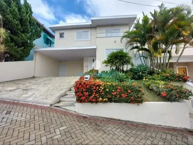 Casa com 375m² 4 quartos e 4 banheiros, à venda, no bairro Urbanova em São José dos Campos