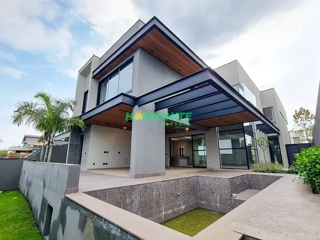 Casa com 525m² 5 quartos e 6 banheiros, à venda, no bairro Condomínio Residencial Alphaville em São José dos Campos