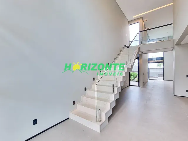 Casa com 525m² 5 quartos e 6 banheiros, à venda, no bairro urbanova em São José dos Campos