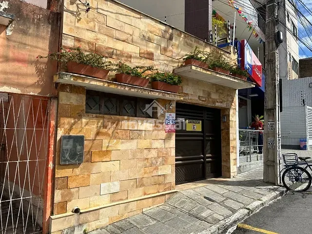 Casa 3 quartos e 4 banheiros, à venda, no bairro Centro em Campina Grande