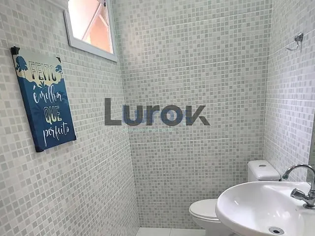 Casa com 453m² 3 quartos e 4 banheiros, para alugar, no bairro Condomínio Vivenda das Quaresmeiras em Valinhos