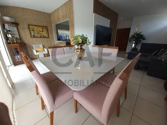 Casa com 276m² 3 quartos e 3 banheiros, à venda, no bairro Mauá II em Jaguariúna
