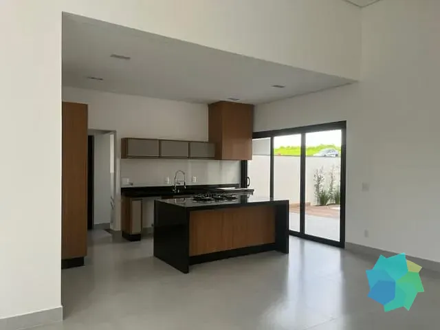 Casa com 372m² 3 quartos e 3 banheiros, à venda, no bairro Jardim Marília em Salto