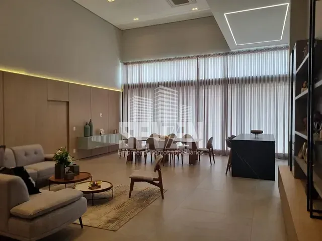 Casa com 720m² 4 quartos e 5 banheiros, à venda, no bairro Vila Aviação em Bauru