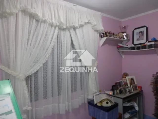 Casa com 163m² 3 quartos e 2 banheiros, à venda, no bairro Rochdale em Osasco