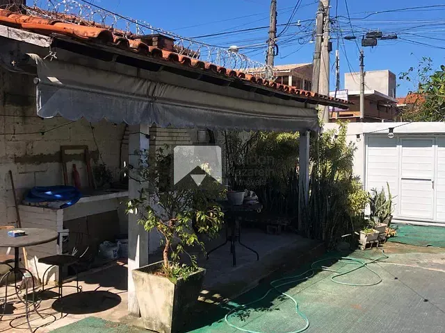 Casa 5 quartos e 2 banheiros, à venda, no bairro Piratininga em Niterói