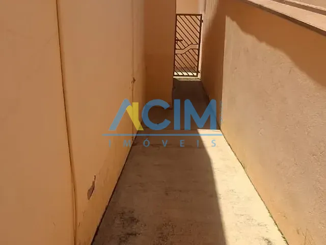 Casa com 264m² 3 quartos e 2 banheiros, à venda, no bairro 12 de Setembro em Jaguariúna