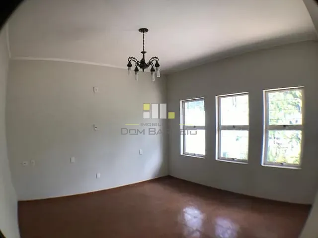 Casa para alugar, no bairro Centro em Sumaré
