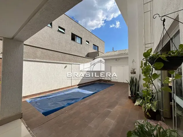 Casa 5 quartos e 5 banheiros, à venda, no bairro Jardins Madri em Goiânia