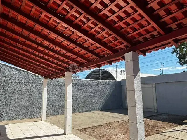 Casa com 300m² 3 quartos e 2 banheiros, à venda, no bairro Portal da Alegria em Teresina