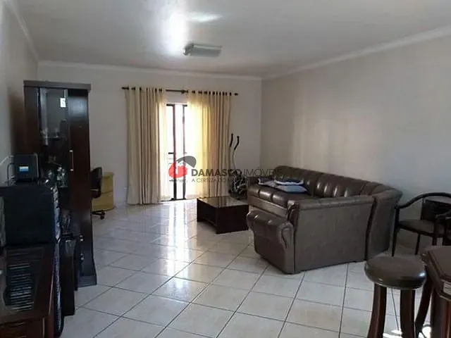 Casa com 400m², à venda, no bairro Barcelona em São Caetano do Sul
