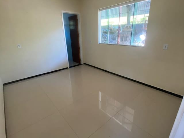 Casa 2 quartos e 1 banheiro, para alugar, no bairro Escalvados em Navegantes