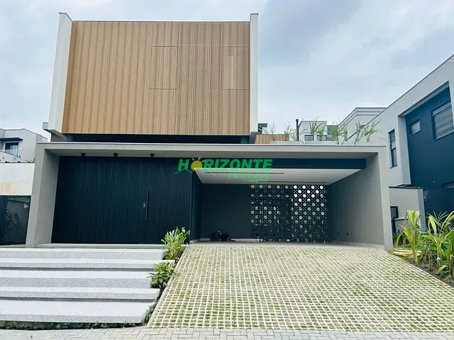 Casa com 450m² 4 quartos e 5 banheiros, à venda, no bairro Condomínio Residencial Alphaville II em São José dos Campos