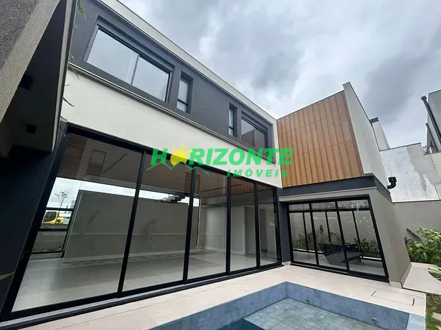 Casa com 450m² 4 quartos e 5 banheiros, à venda, no bairro urbanova em São José dos Campos