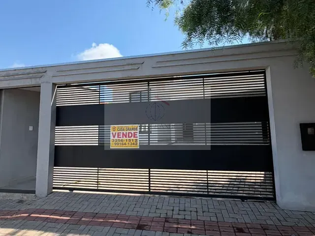 Casa com 462m² 3 quartos e 3 banheiros, à venda, no bairro Jardim Caviúna em Rolândia