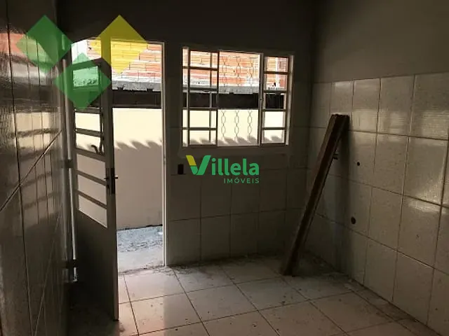 Casa à venda, no bairro Estância Guatambu em Itaquaquecetuba