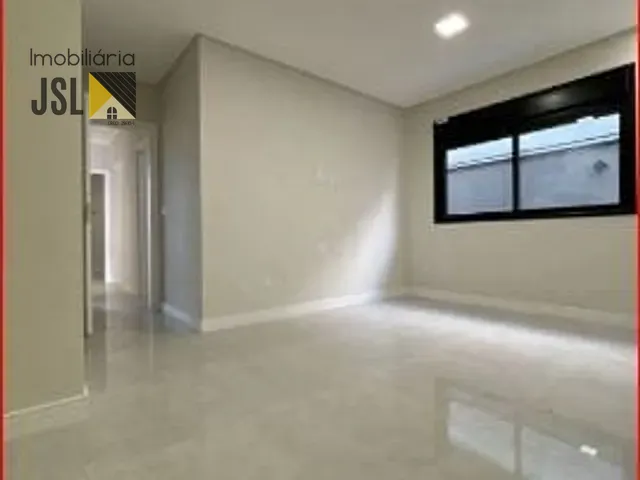 Casa com 300m² 3 quartos e 2 banheiros, à venda, no bairro Condomínio Terras do Vale em Caçapava