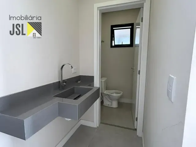 Casa com 300m² 3 quartos e 2 banheiros, à venda, no bairro Condomínio Terras do Vale em Caçapava