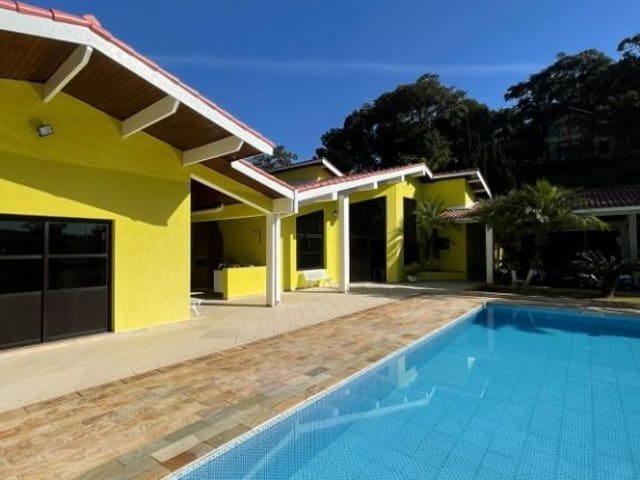 Casa com 1125m² 5 quartos e 5 banheiros, à venda, no bairro Alpes dos Araçás (Jordanésia) em Cajamar