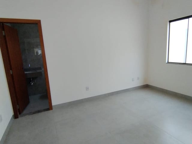 Casa com 150m² 2 quartos e 1 banheiro, à venda, no bairro Jardim Copacabana em Sinop