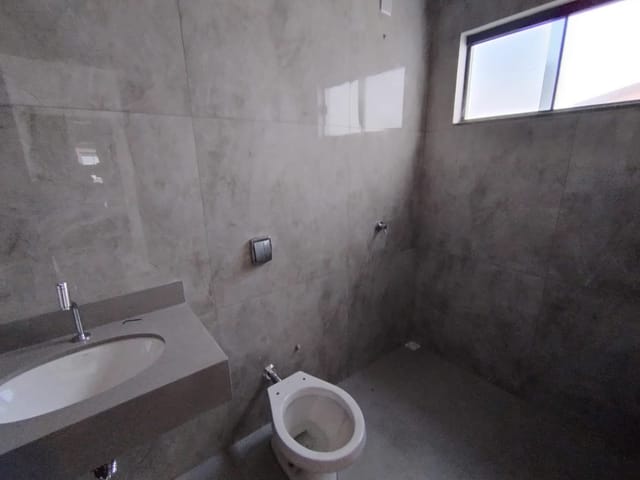 Casa com 150m² 2 quartos e 1 banheiro, à venda, no bairro Jardim Copacabana em Sinop