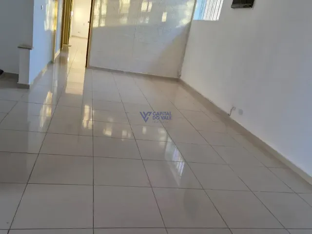 Casa 3 quartos e 3 banheiros, à venda, no bairro Monte Castelo em São José dos Campos