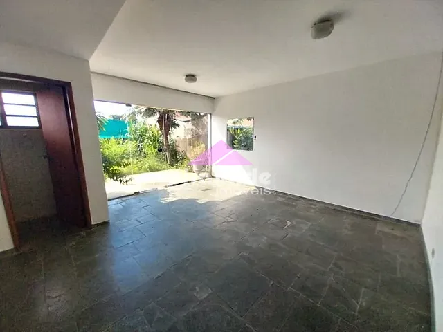 Casa com 373m² 3 quartos e 3 banheiros, à venda, no bairro Jardim Esplanada em São José dos Campos