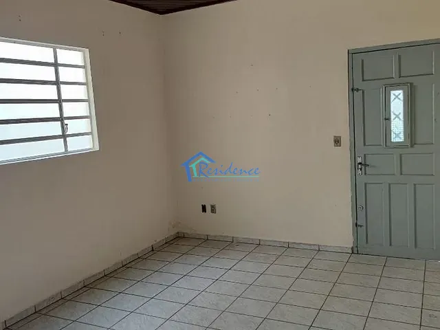 Casa com 250m² 2 quartos e 1 banheiro, à venda ou para alugar, no bairro Jardim Pau Preto em Indaiatuba