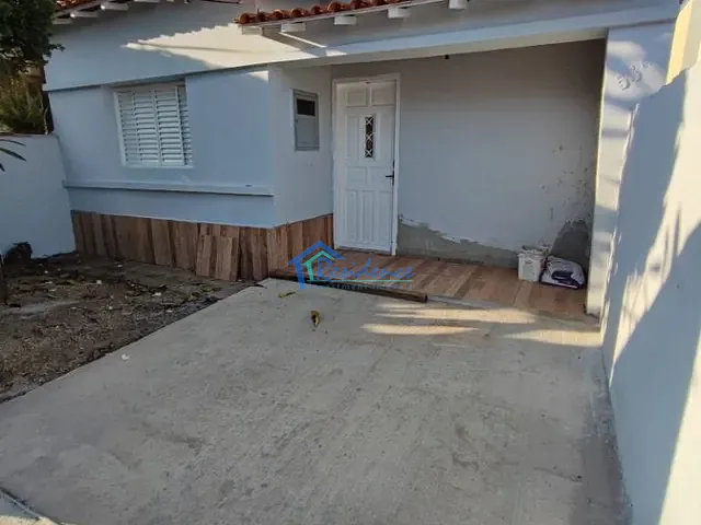 Casa com 250m² 2 quartos e 1 banheiro, à venda ou para alugar, no bairro Jardim Pau Preto em Indaiatuba