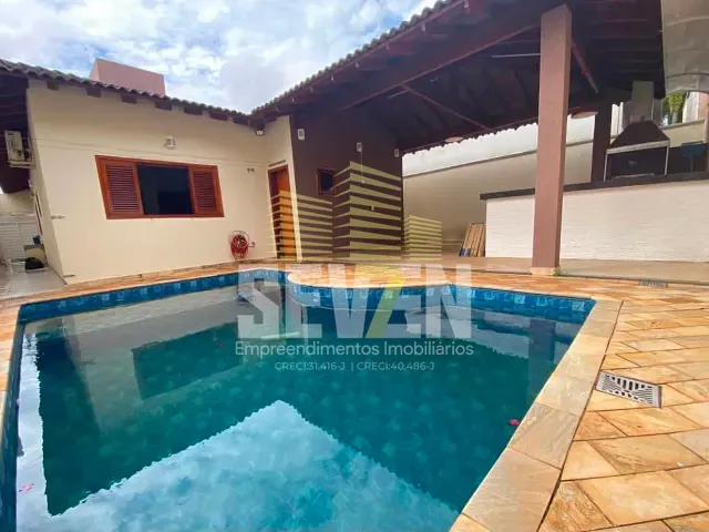 Casa com 360m² 3 quartos e 4 banheiros, para alugar, no bairro Vila Aviaçao em Bauru