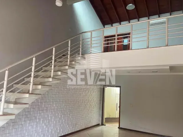 Casa com 360m² 3 quartos e 4 banheiros, para alugar, no bairro Vila Aviaçao em Bauru