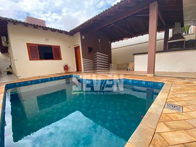 Casa com 360m² 3 quartos e 4 banheiros, para alugar, no bairro Vila Aviaçao em Bauru