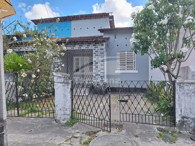 Casa para alugar, no bairro Cordeiro em Recife