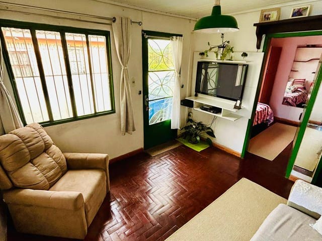 Foto do Casa - Casa à venda na Cohab Fragata, Pelotas, com 2 dormitórios, escritório, 200 m², pátio amplo, garagem coberta e excelente localização | ora Negócios Imobiliários