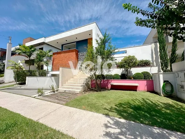 Casa com 478m² 4 quartos e 6 banheiros, à venda, no bairro Quiririm em Taubaté