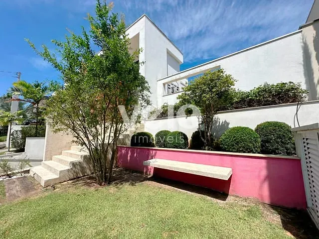 Casa com 478m² 4 quartos e 6 banheiros, à venda, no bairro Quiririm em Taubaté