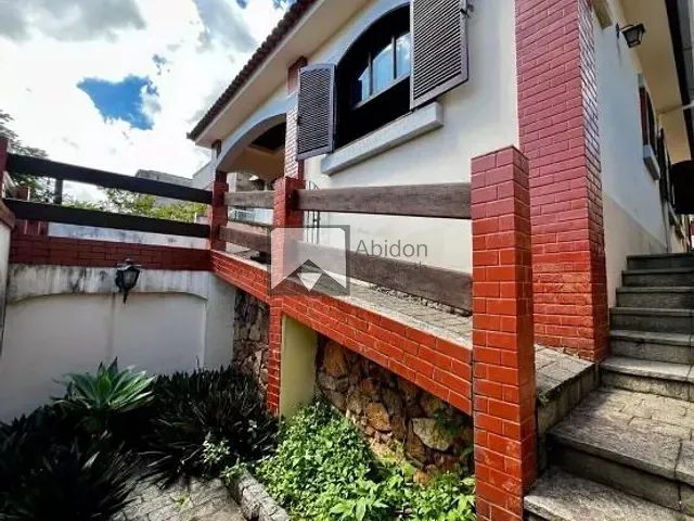 Casa 3 quartos e 2 banheiros, à venda, no bairro Fátima em Niterói