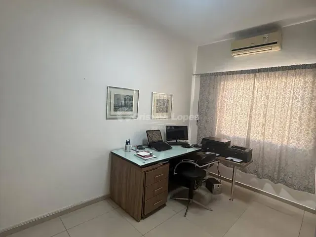 Casa com 620m² 4 quartos e 6 banheiros, à venda, no bairro São João em Teresina