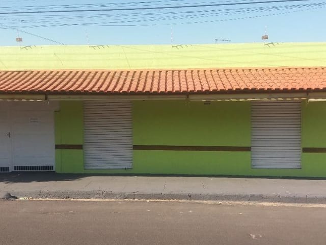 Casa com 432m² 3 quartos e 2 banheiros, à venda, no bairro Vila Moimaz em Birigüi
