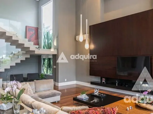 Casa com 690m² 4 quartos e 6 banheiros, à venda, no bairro Estrela em Ponta Grossa