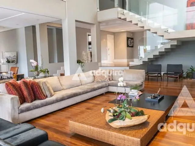 Casa com 690m² 4 quartos e 6 banheiros, à venda, no bairro Estrela em Ponta Grossa