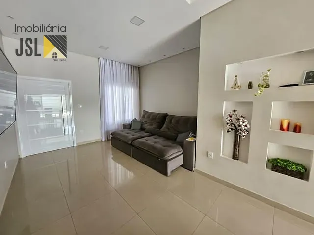 Casa com 360m² 3 quartos e 2 banheiros, à venda, no bairro Vila Santos em Caçapava