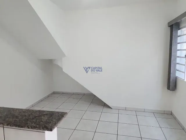 Casa à venda ou para alugar, no bairro Centro em São José dos Campos